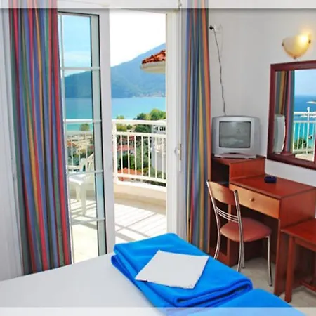 Emerald Chrysi Ammoudia