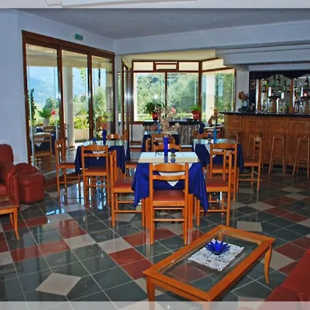 Hotel de apartamente Emerald