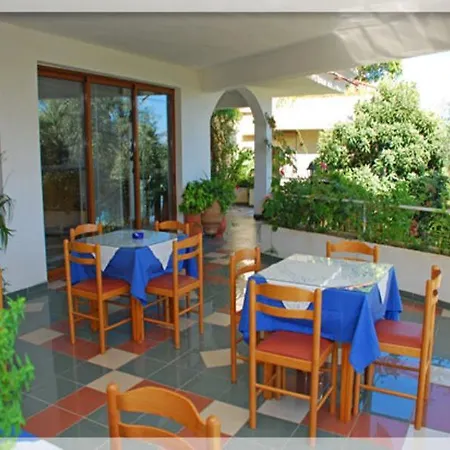 Hotel de apartamente Emerald 2*