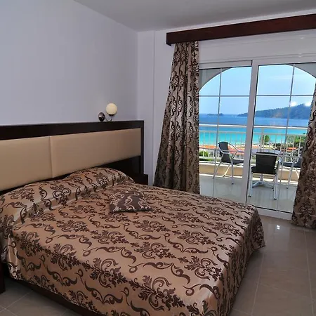 Aparthotel Emerald Chrysi Ammoudia