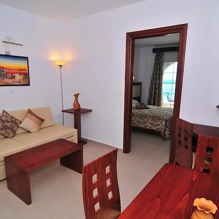 Apartahotel Emerald Chrysi Ammoudia