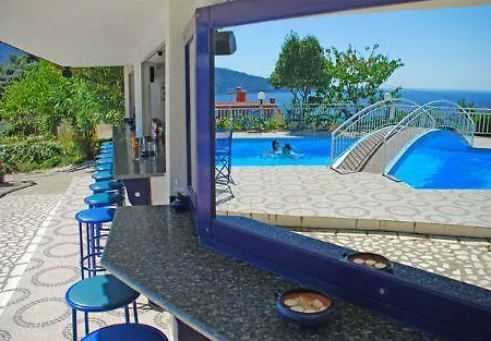 Emerald Hotel de apartamente Chrysi Ammoudia