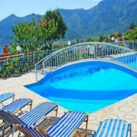 Emerald 2* Хриси-Амудия