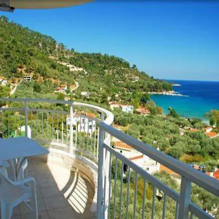 Emerald 2* Chrisi Ammoudia