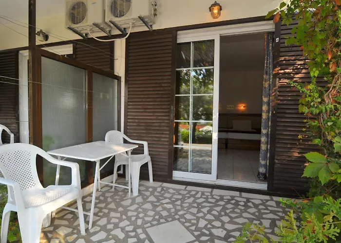 Emerald Appart hôtel 2*