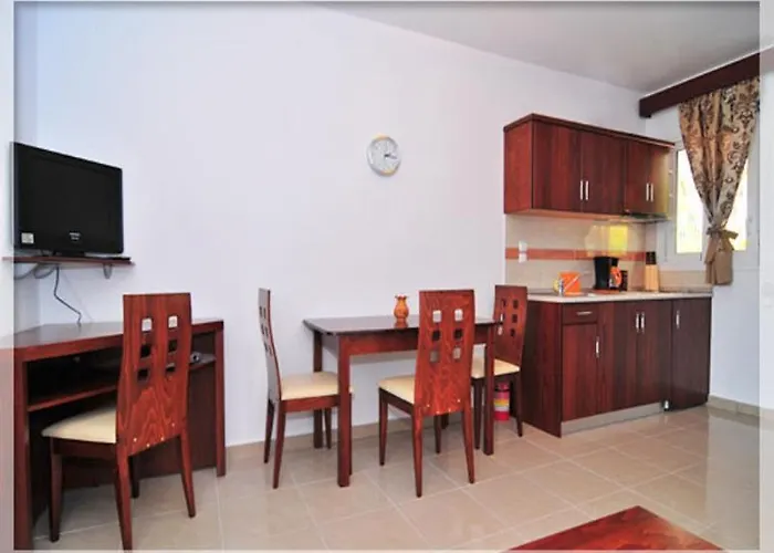 Emerald Appart hôtel 2*